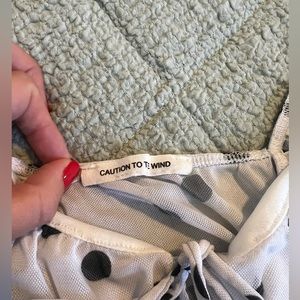 Polka dot cropped shirt